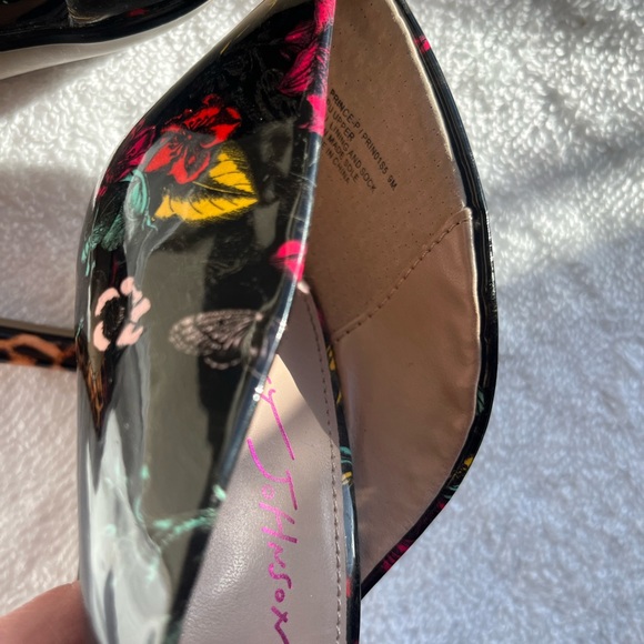 Betsey Johnson Black Floral Heels - Picture 6 of 8